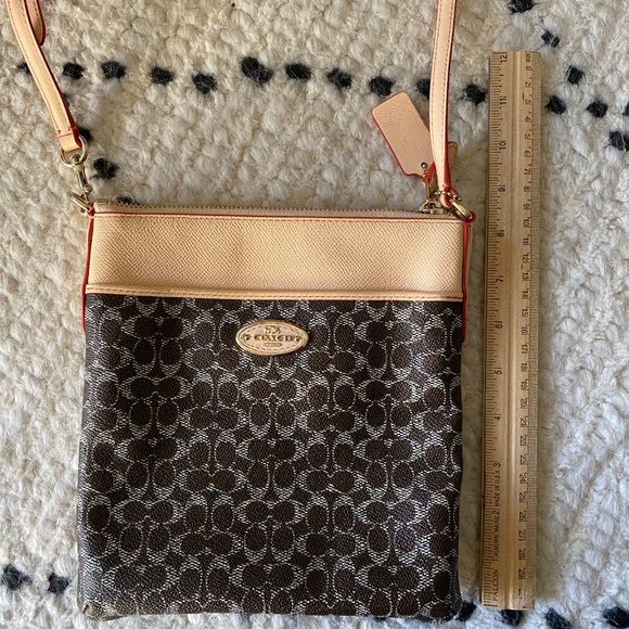 Coach Crossbody Purse: Great Condition! - Picture 11 of 12